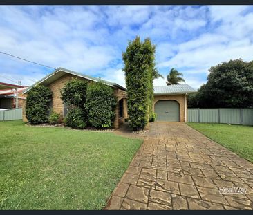 98 Hursley Road, Newtown, Qld 4350 - Photo 1