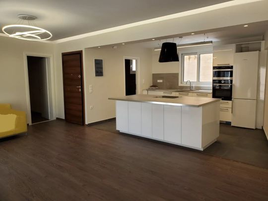 Διαμέρισμα για ενοικίαση Πλατεία Καρύτση (Κέντρο) - Photo 1