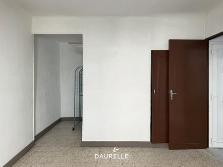 Location Appartement 2 pièces 49m² NOVES 13550 - Photo 4