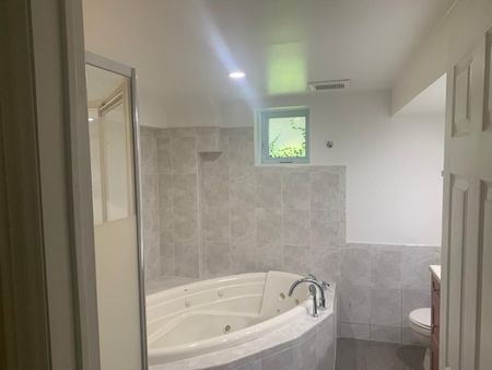 For Lease - 151 Goulding Avenue Unit# Lower Unit, Toronto, Ontario - Photo 2