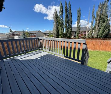 3 Bedroom Duplex with Garage & Fenced Yard – Pet Friendly in Blackfald - Photo 2