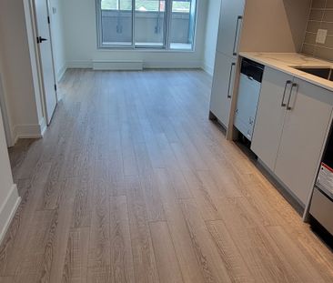 For Lease - 2075 King Road Unit# 343, King, Ontario - Photo 6