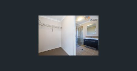 Specious 5 Bedrooms Home House in The Ponds For Rent! - Photo 3