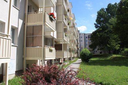 Helle 2-Raum-Wohnung mit Balkon im Zentrum - Foto 3