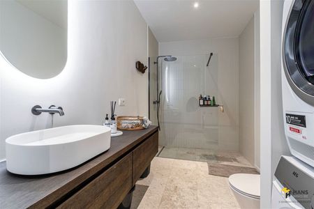 Ruim en luxueus afgewerkte nieuwbouwduplex in Edegem - Foto 2