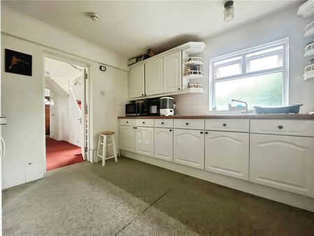 Old Bath Road, Colnbrook, Slough, Berkshire, SL3 0PH - Photo 4