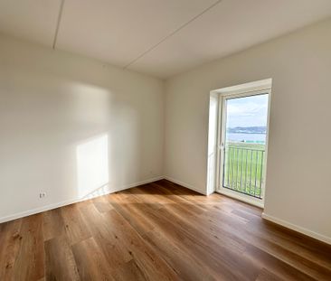 Moderne 3-værelses lejlighed i Nørresundby med altan og tagterrasse - Foto 5