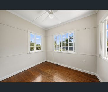 57 Cosker Street, Annerley, Qld 4103 - Photo 4