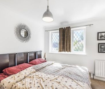 4 bedroom link detached house to rent - Photo 5