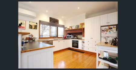 Short term rental in Convenient East Geelong - Photo 5