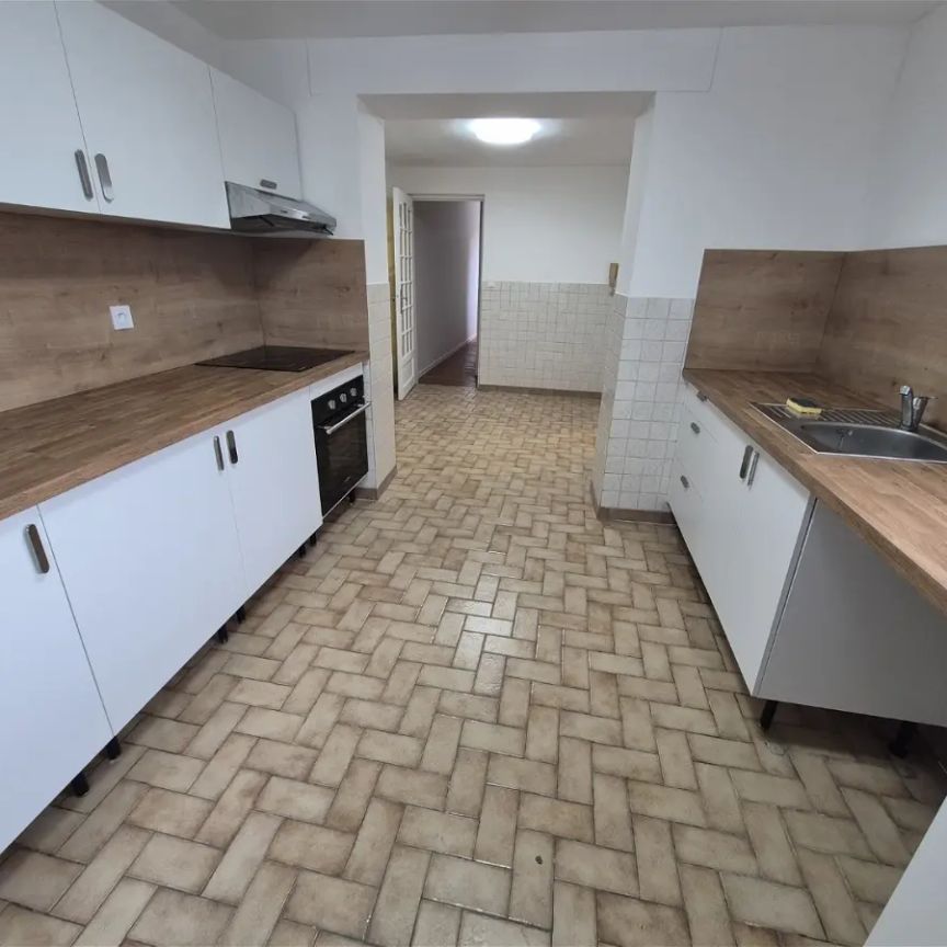 Location appartement 4 pièces - 92.42m² à Raillencourt-sainte-olle (59554) - Photo 1