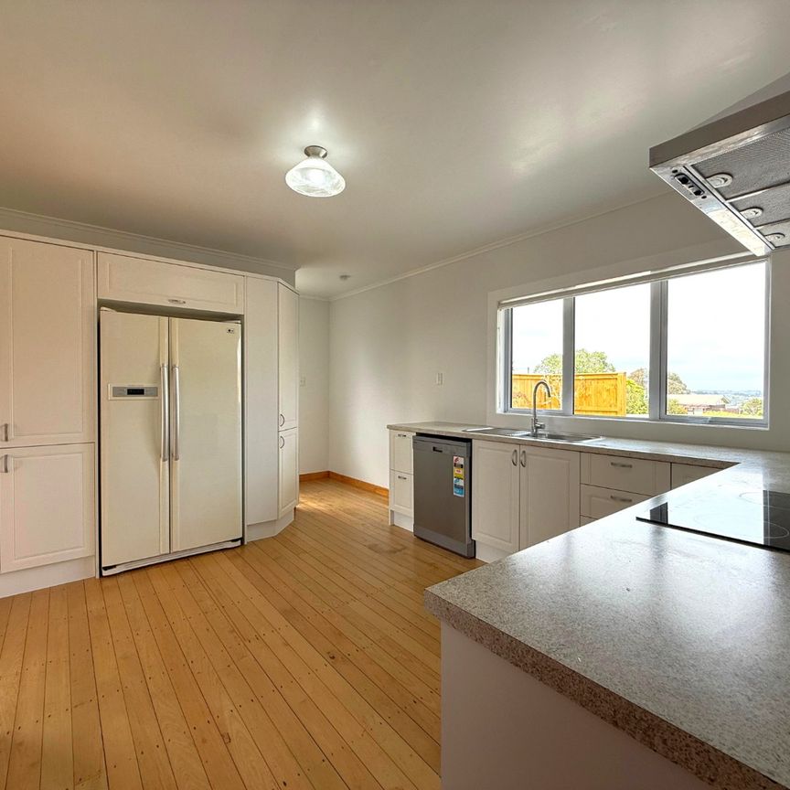 939 East Coast Road, Torbay - Photo 1