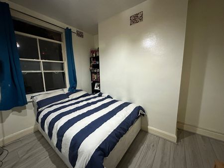 Room in a Shared House, London, SE17 - Photo 3