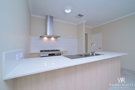 22 Chasewater Street, Aveley WA 6069 - House For Rent | Domain - Photo 2