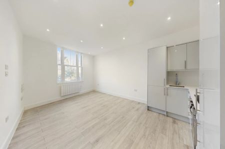 Bushey Grove Road, Bushey, London, WD23 - Photo 5