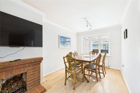 Gatcombe Close, Calcot, Reading, Berkshire, RG31 - Photo 4