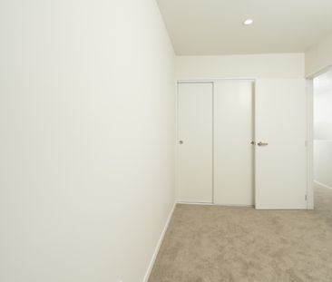 Mangere Bridge, 3 bedrooms - Photo 1