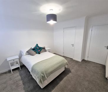 2 bedroom flat to rent - Photo 6