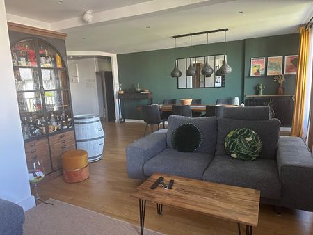 Location Appartement 4 pièces 86m² - Photo 2