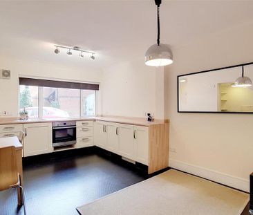 Studio to rent - Photo 5