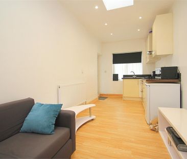 1 bed flat to rent in Iver Lane, Iver, SL0 - Photo 2