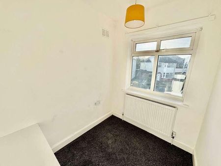 Lindley Avenue, Tipton, DY4 - Photo 4