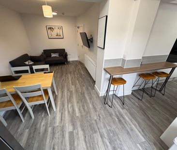 Room in a Shared House, Bridgman Grove, BS34 - Photo 2