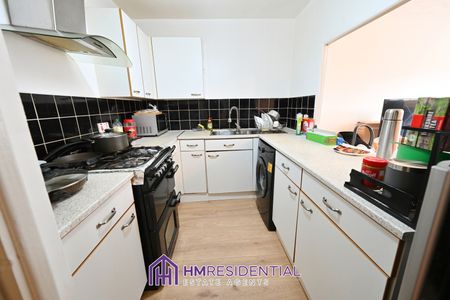 2 Bedroom first floor flat, Monday Crescent, Arthurs Hill, NE4 5BE Available 01/12/2025 £850.00 pcm - Photo 3