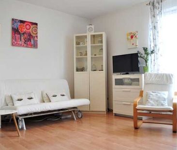 Apartament 1 camera, 38 mp, garaj, Pet Friendly, mobilat modern, zona Golden Tulip - Fotografie 2