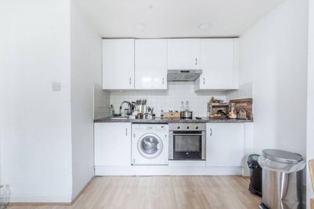 1 bedroom flat to rent - Photo 2