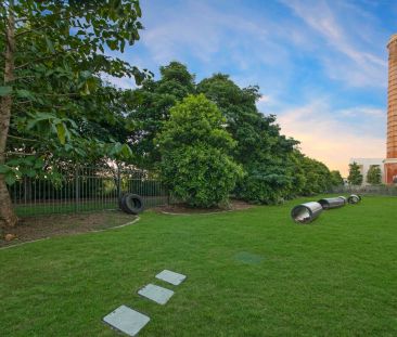 MODERN COMFORT AWAITS! - Photo 2