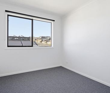 HOME FOR RENT IN BACCHUS MARSH - Photo 6