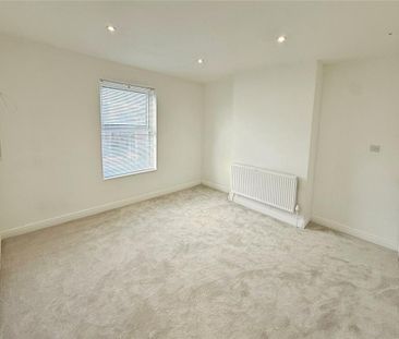 3 bedroom semi-detached house to rent - Photo 6