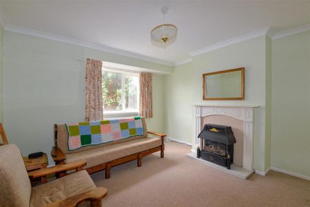 3 bedroom semi-detached house to rent - Photo 3
