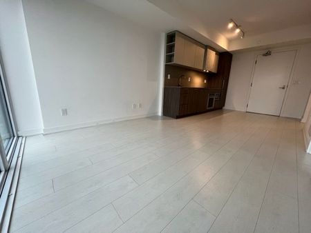 For Lease - 19 Western Battery Road Unit# 2018, Toronto, Ontario - Photo 4