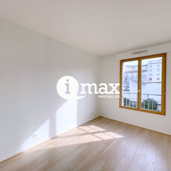 Location Appartement COURBEVOIE - - Photo 1