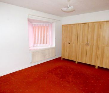 2 bed apartment to rent in Manor Court, South Shields, NE33 - Photo 2