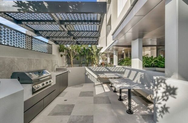 Woolloongabba - Photo 1