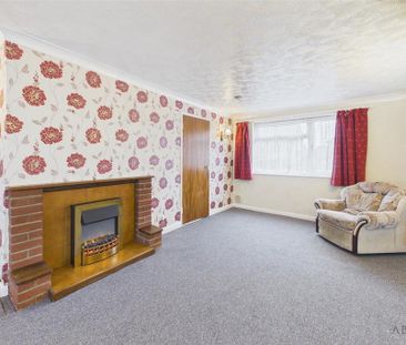 3 bedroom semi-detached house to rent - Photo 3