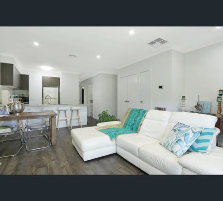 876 Frauenfelder Street, Albury, NSW 2640 - Photo 1