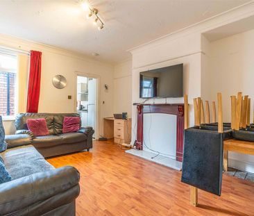 5 bed maisonette to rent in Brandon Grove, Sandyford, NE2 - Photo 3