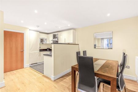 3 bedroom apartment to rent - Photo 3