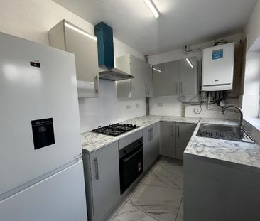 2 bedroom terraced house to rent - Photo 6