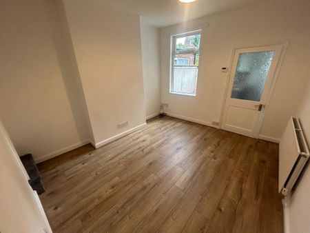 3 bedroom terraced house to rent - Photo 2