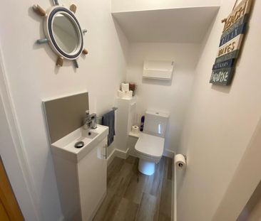 2 bedroom House To Let - Photo 1