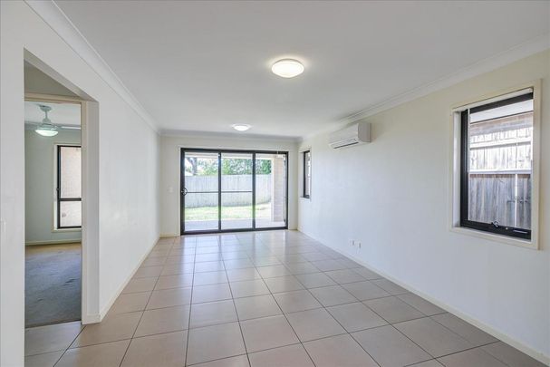 Beautiful Family Home in the Heart of Pimpama - Photo 1