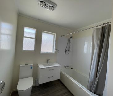3 Bedroom House with Rural Views Available Mid July - Photo 5