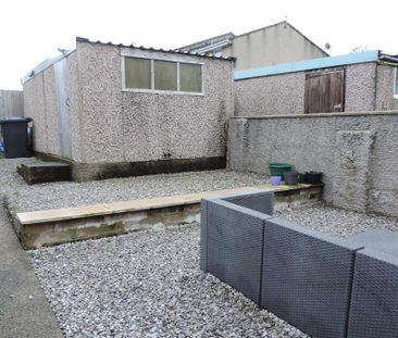 3 bedroom terraced house to rent - Photo 6