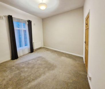 2 bedroom end of terrace house to rent - Photo 5