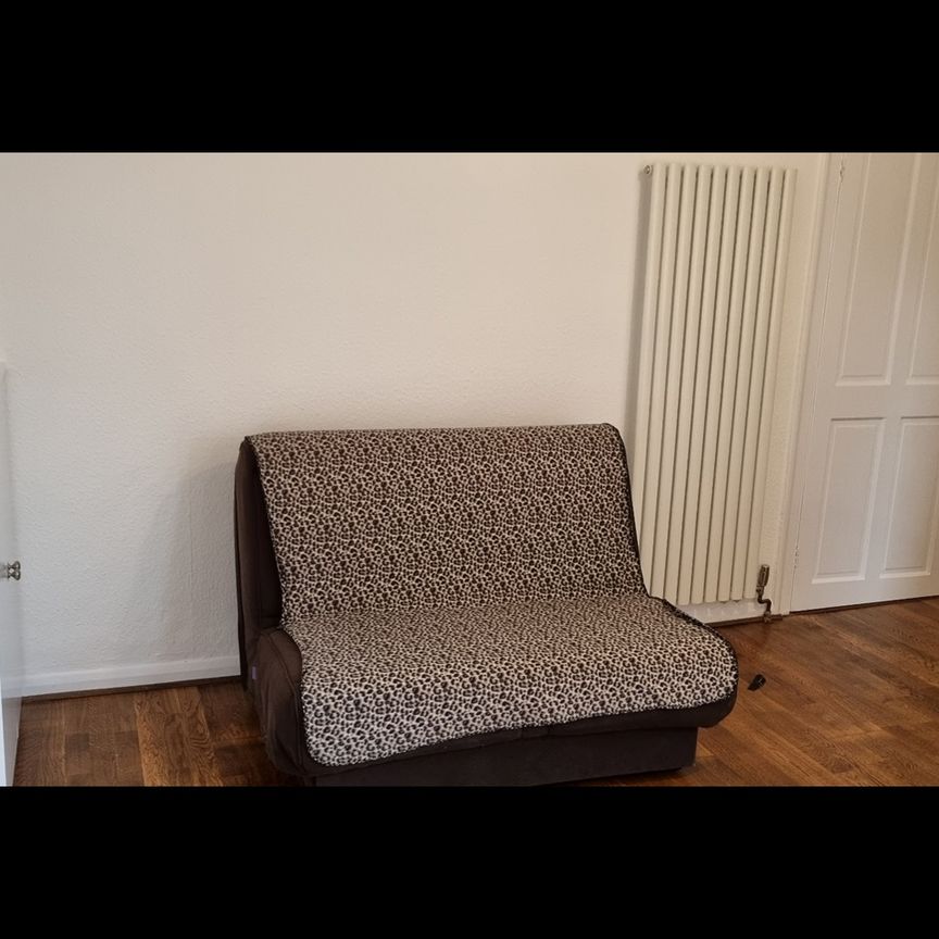 Studio Flat, Wesleyan Place, NW5 - Photo 1